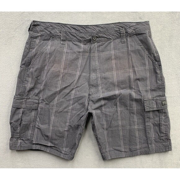 Wrangler Authentic Cargo Shorts Mens Size 42X9 Gray Checked 100% Cotton - Picture 1 of 16